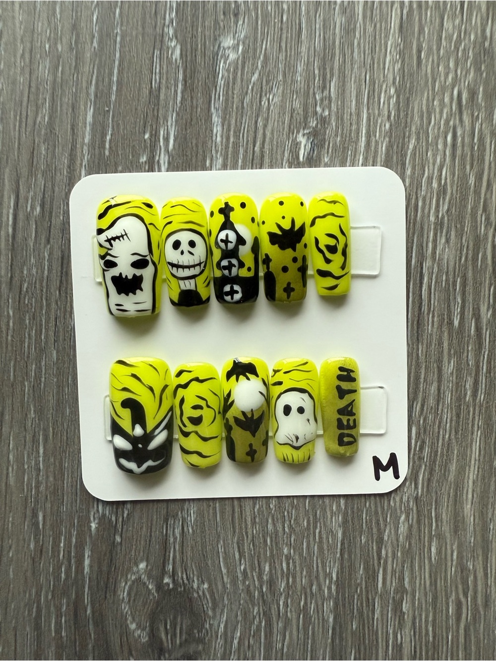 Green Halloween Skull & Ghost Themed Press-On Nails